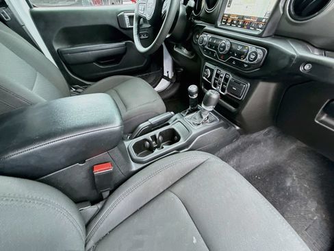 Used 2023 Jeep Wrangler Unlimited w/ Sun & Screen Package AWD/4WD image 33