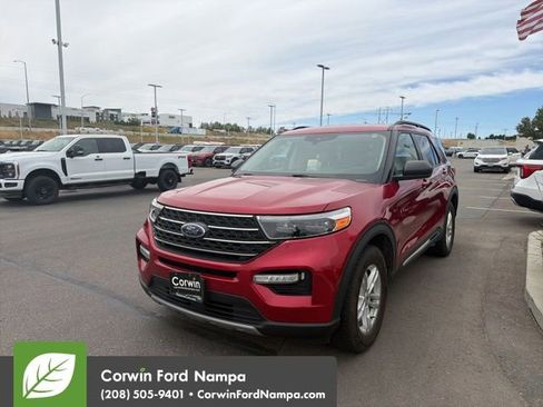Used 2022 Ford Explorer XLT w/ Equipment Group 202A AWD/4WD image 4