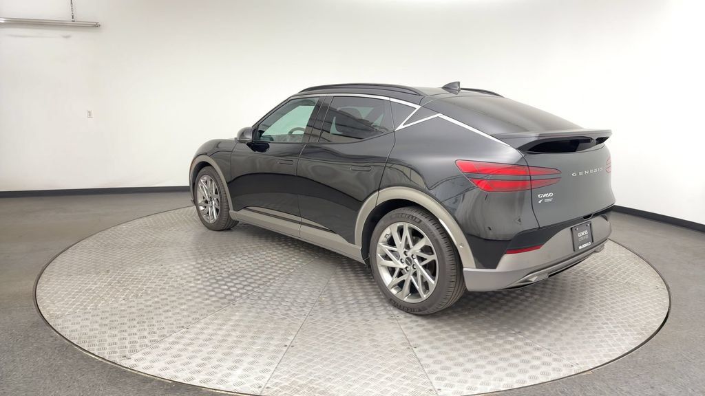 Used 2023 Genesis GV60 Advanced AWD/4WD image 4