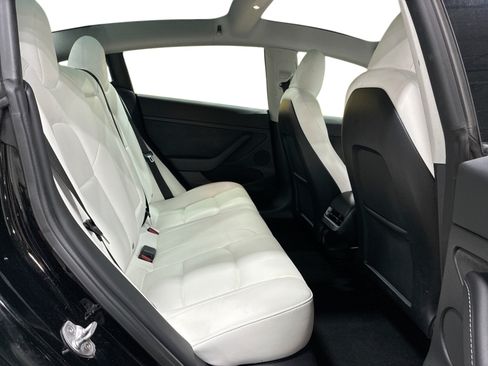 Certified 2023 Tesla Model 3 Standard Range RWD image 11