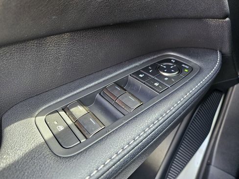 Used 2025 Lexus RX 450h AWD w/ Convenience Package image 16