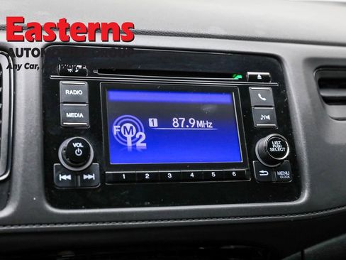 Used 2019 Honda HR-V LX image 18