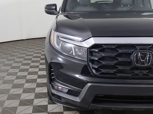Used 2023 Honda Passport EX-L image 12