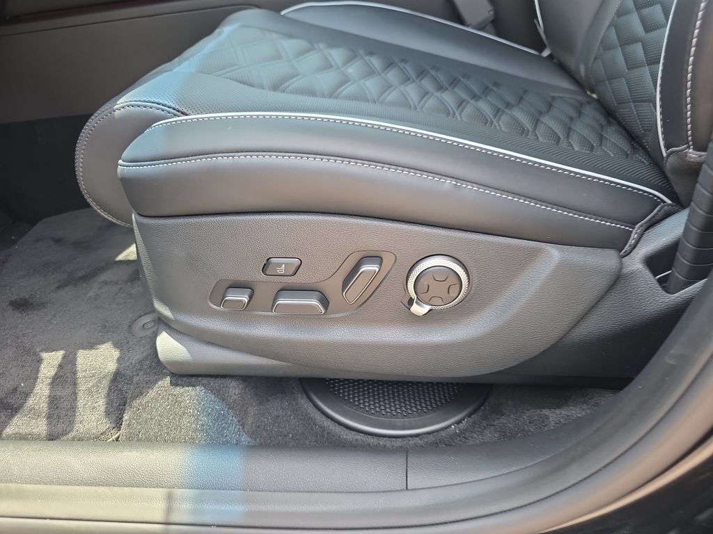 New 2026 Genesis GV80 3.5T e-SC AWD/4WD image 12