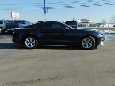 Used 2019 Ford Mustang Coupe image 5