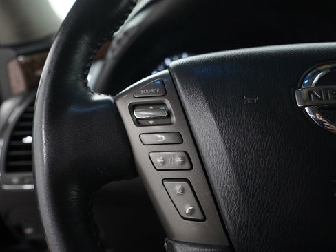 Used 2017 Nissan Armada SL AWD/4WD image 32