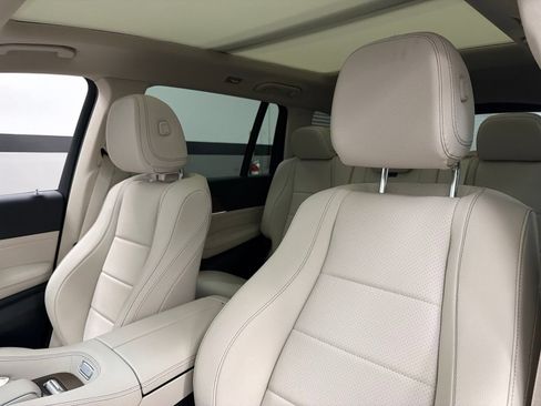 Used 2026 Mercedes-Benz GLS 450 4MATIC image 26