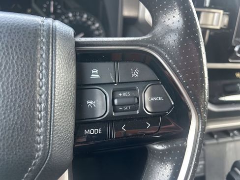 Used 2022 Toyota Tundra SR5 w/ SR5 Convenience Package image 22