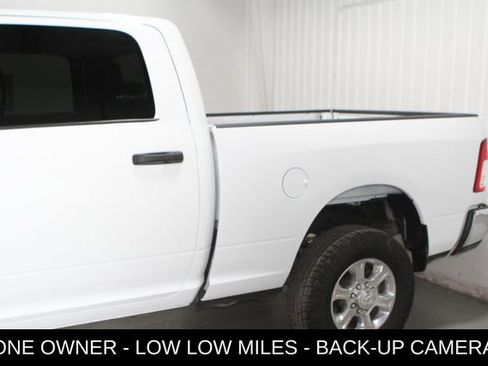 Used 2023 RAM 2500 Big Horn w/ Cold Weather Group AWD/4WD image 10
