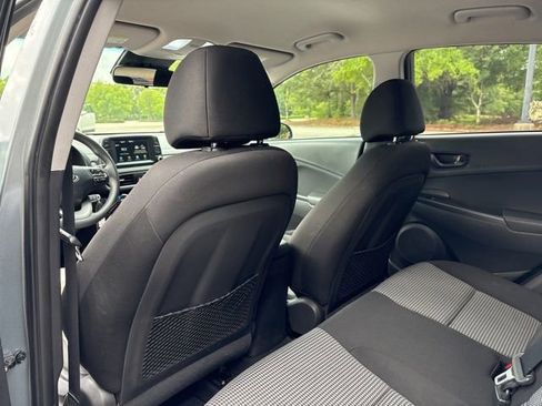 Used 2021 Hyundai Kona SE w/ Cargo Package FWD image 16