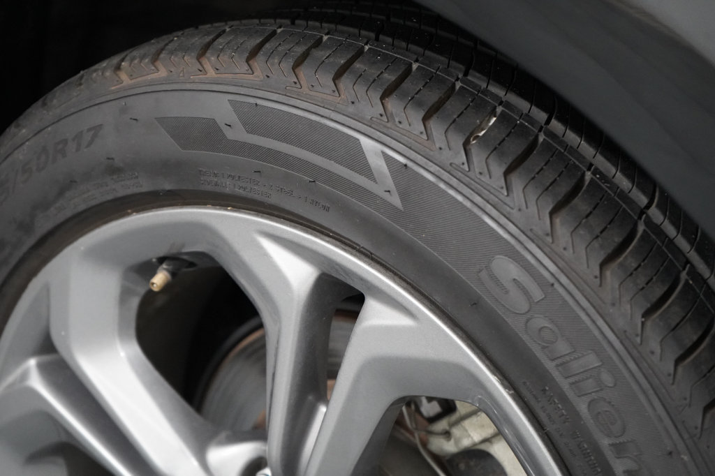 Used 2023 Honda Accord EX image 33