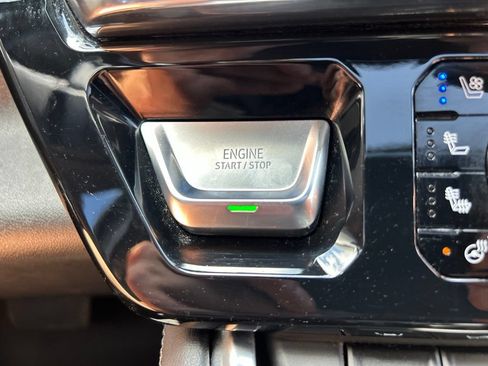 Used 2024 GMC Sierra 1500 Denali AWD/4WD image 37