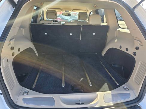 Used 2015 Jeep Grand Cherokee Limited image 17