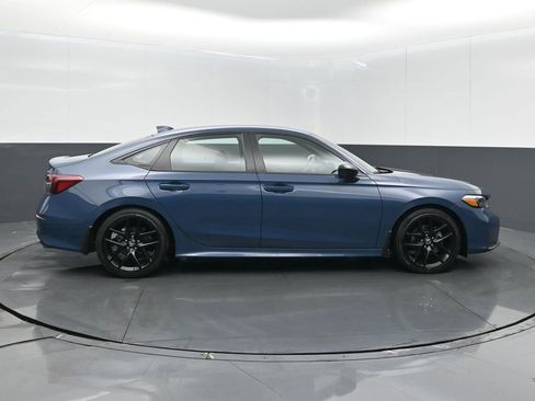 Certified 2025 Honda Civic Sport image 25