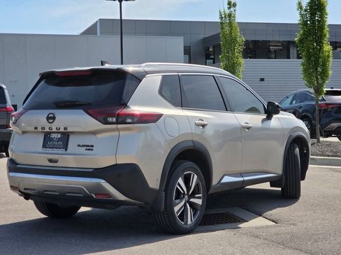 Used 2021 Nissan Rogue Platinum AWD/4WD image 28
