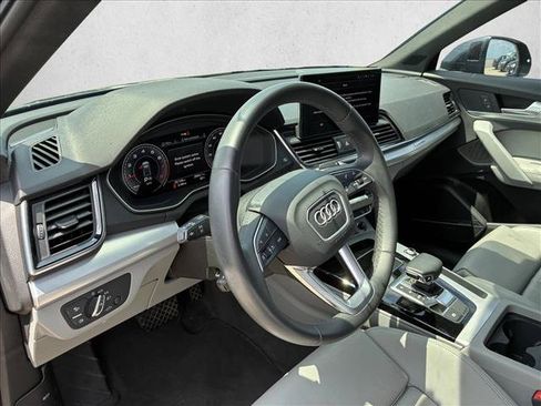 Used 2023 Audi Q5 2.0T Premium Plus w/ Premium Plus Package AWD/4WD image 10