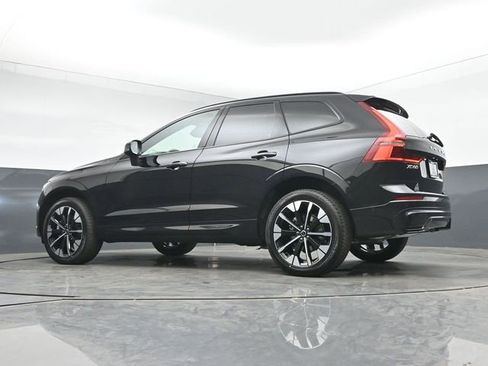 New 2026 Volvo XC60 B5 Plus w/ Protection Package Premier AWD/4WD image 42