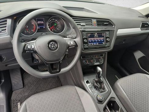 Used 2021 Volkswagen Tiguan S image 12