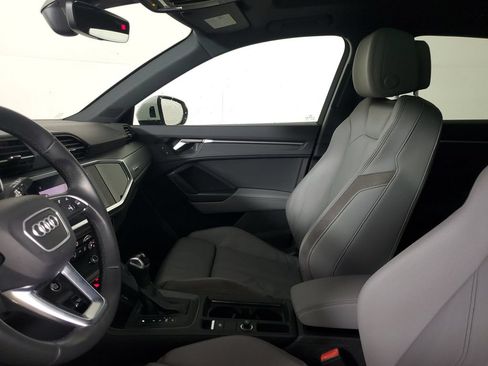 Used 2021 Audi Q3 2.0T Premium w/ Convenience Package AWD/4WD image 22