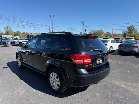 Used 2020 Dodge Journey SE image 7