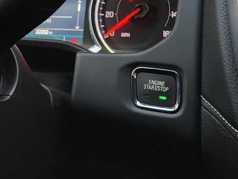 Used 2023 GMC Acadia SLE w/ LPO, Floor Liner Package image 25