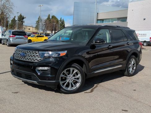 Certified 2023 Ford Explorer Limited w/ Equipment Group 301A AWD/4WD image 1