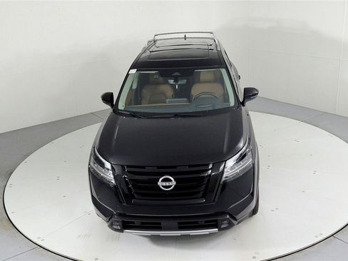 Used 2024 Nissan Pathfinder Platinum w/ Lighting Package (N92) AWD/4WD image 48