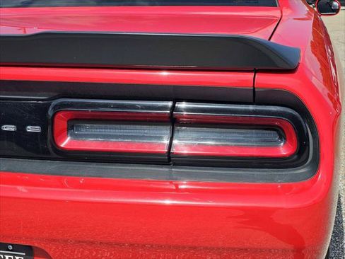 Certified 2023 Dodge Challenger GT RWD image 9