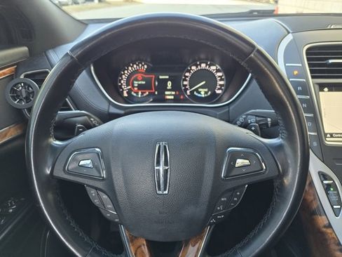 Used 2018 Lincoln MKX Reserve image 21