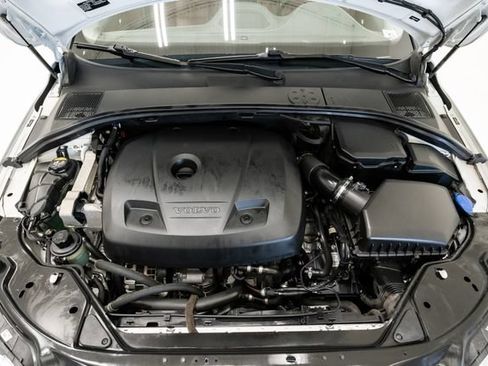 Used 2016 Volvo S80 T5 Platinum w/ Inscription Package FWD image 3