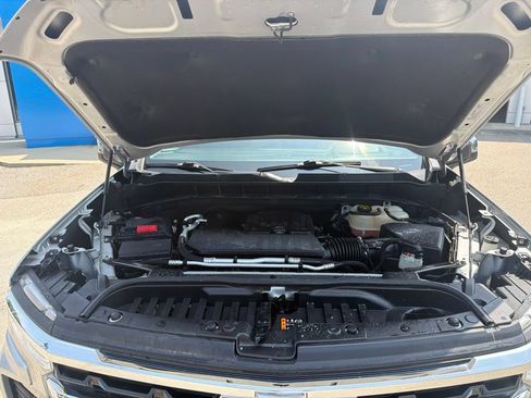 Certified 2022 Chevrolet Silverado 1500 LT AWD/4WD image 10