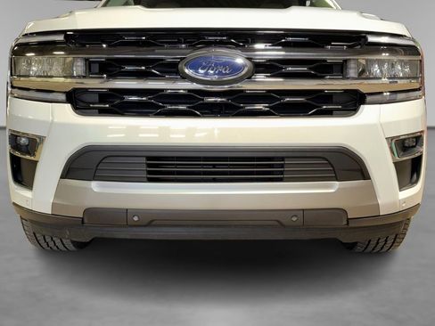 Certified 2024 Ford Expedition Limited image 13