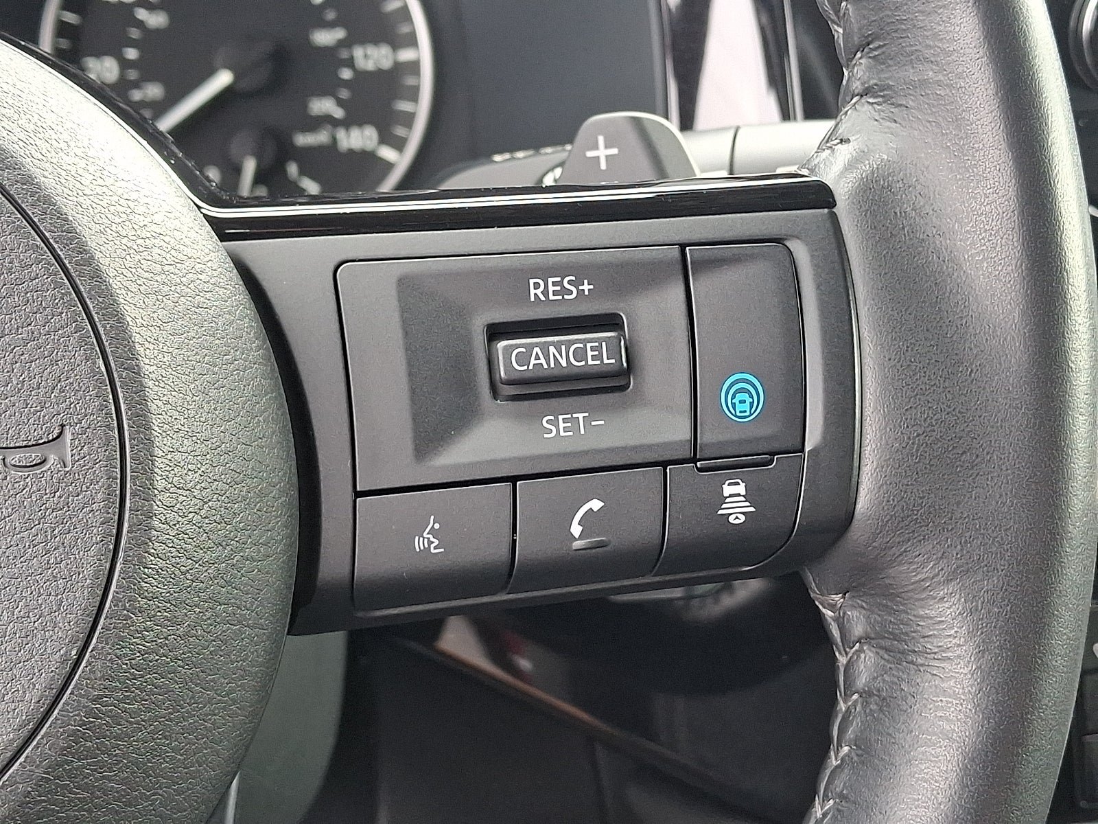 Used 2023 Nissan Pathfinder SL w/ Cargo Package AWD/4WD image 23