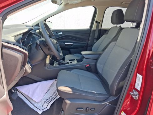 Used 2017 Ford Escape SE w/ Equipment Group 201A AWD/4WD image 5