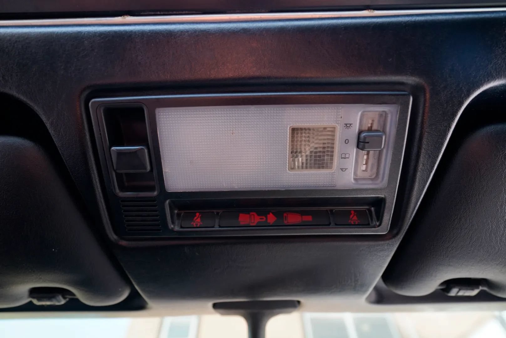 Used 1987 Mercedes-Benz 190 E 2.3-16 image 24