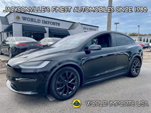 Used 2022 Tesla Model X Plaid image 1