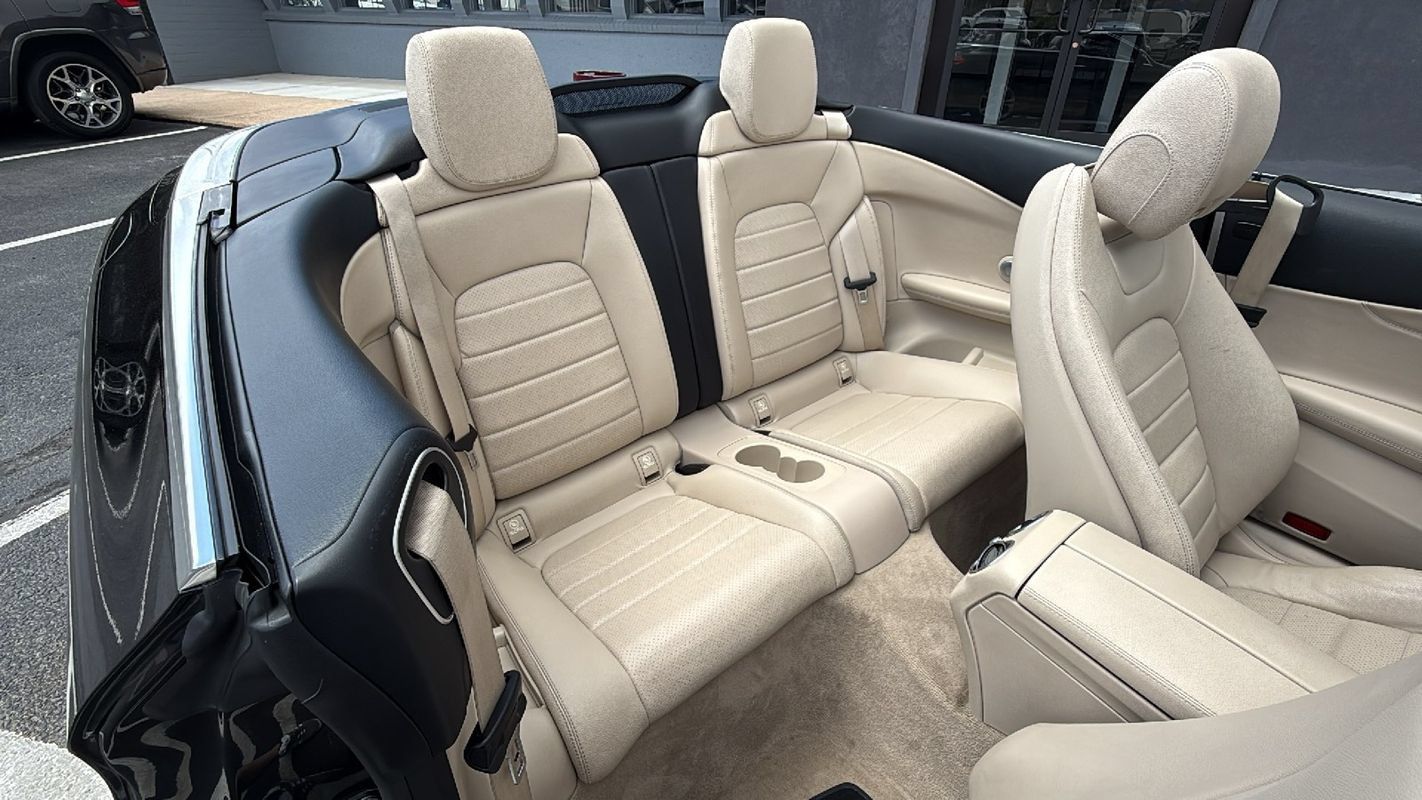 Used 2020 Mercedes-Benz C 300 4MATIC Cabriolet w/ Parking Assistance Package image 24
