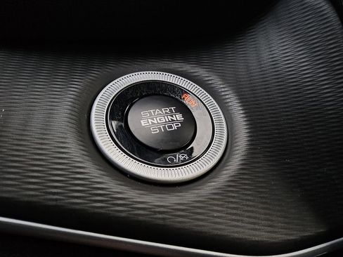 New 2025 Jeep Grand Cherokee L Altitude image 29