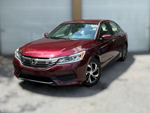 Used 2017 Honda Accord LX image 1