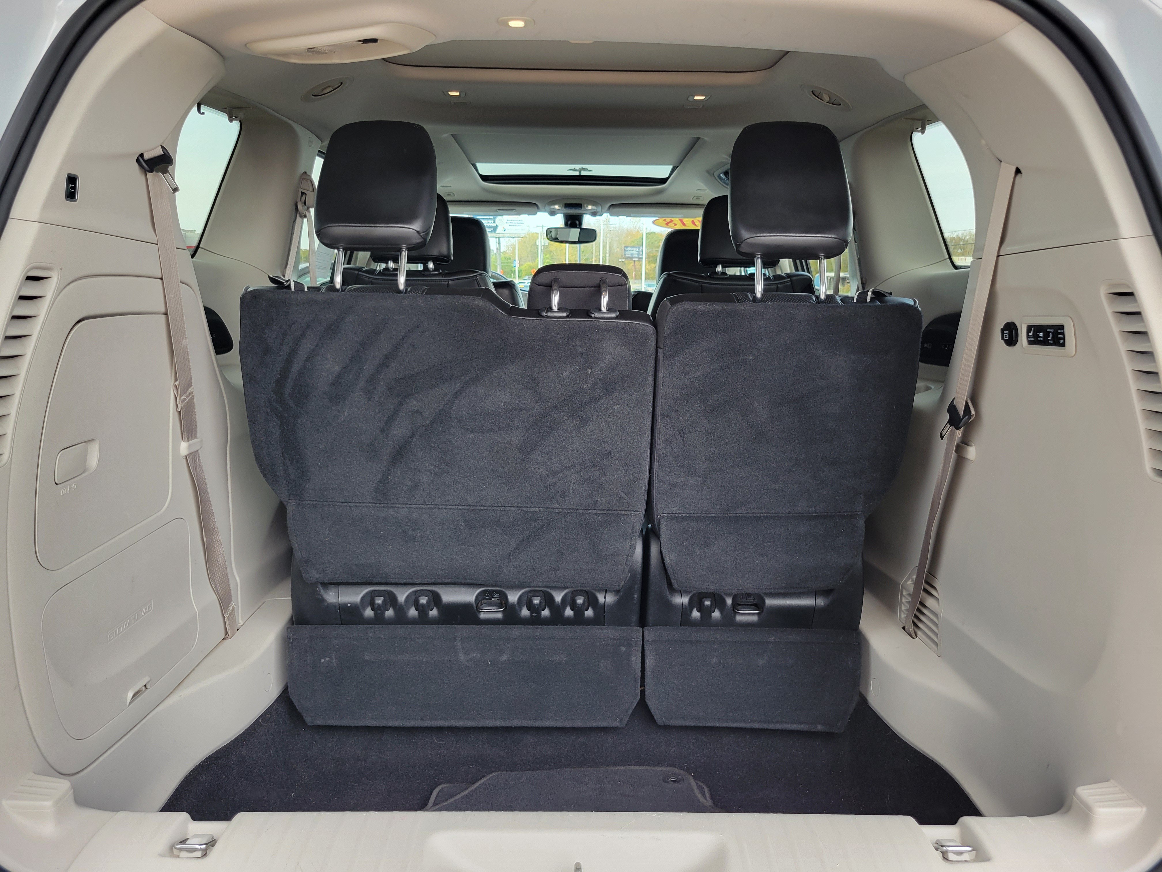 Used 2018 Chrysler Pacifica Limited FWD image 22