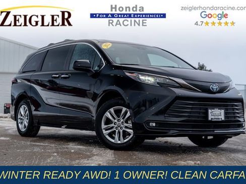 Used 2022 Toyota Sienna XLE Woodland Edition image 1