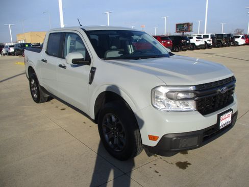 Used 2022 Ford Maverick XLT w/ XLT Luxury Package image 11