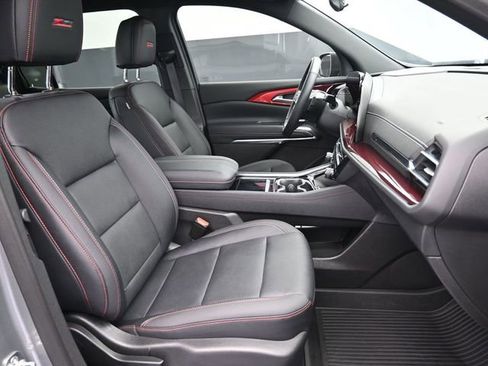 Used 2024 Chevrolet Traverse Z71 w/ LPO, Floor Liner Package image 32