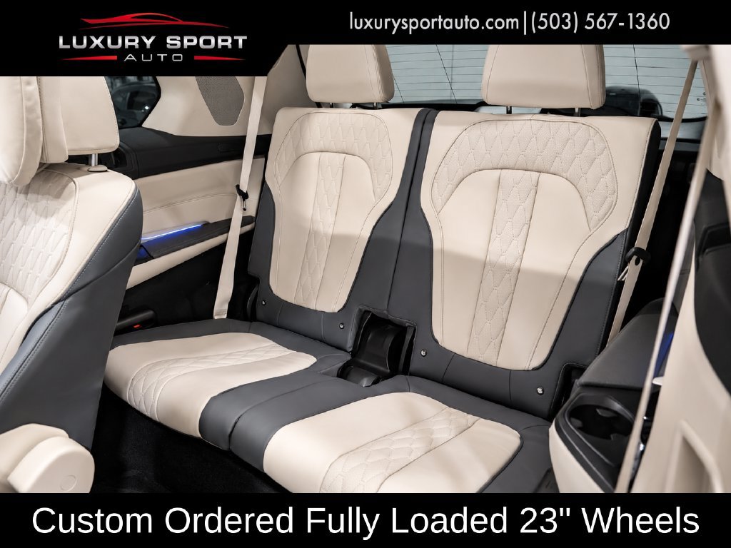 Used 2024 BMW X7 M60i w/ Executive Package AWD/4WD image 16