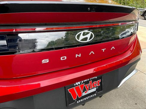 Used 2025 Hyundai Sonata SE FWD image 23