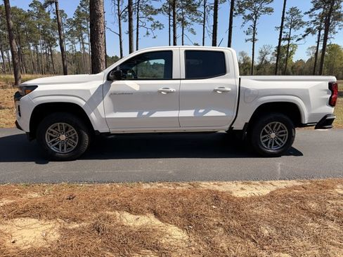 Used 2026 Chevrolet Colorado LT w/ Advanced Trailering Package image 2