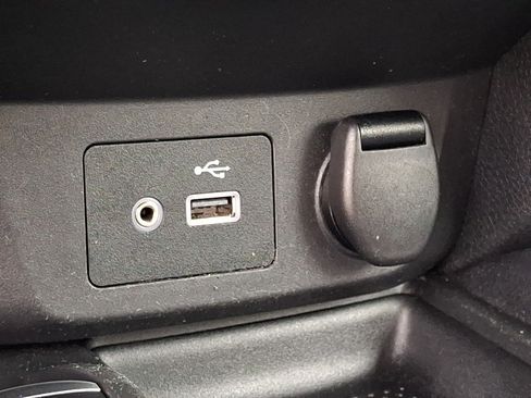 Used 2019 Nissan Rogue SV w/ Premium Package AWD/4WD image 23