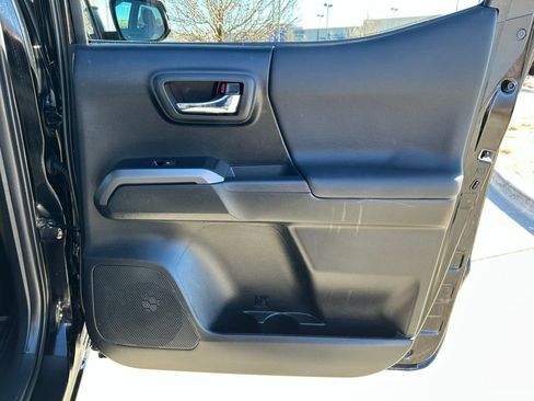 Used 2023 Toyota Tacoma TRD Sport image 26