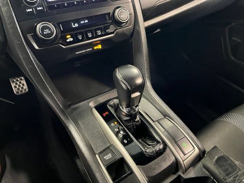 Used 2018 Honda Civic Sport image 29