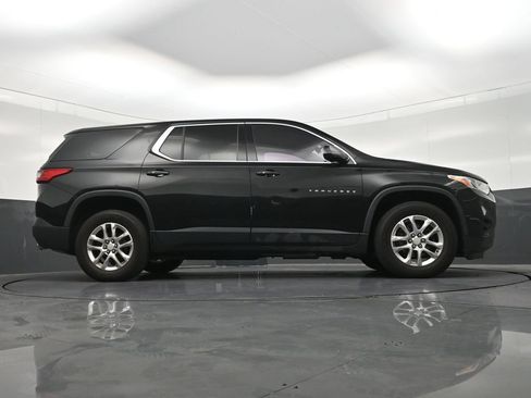 Used 2018 Chevrolet Traverse LS FWD image 31